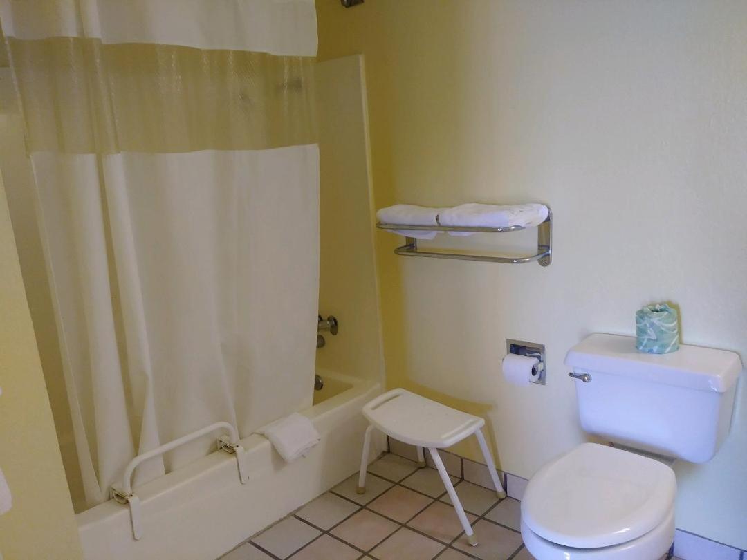 Days Inn By Wyndham Eastland Extérieur photo