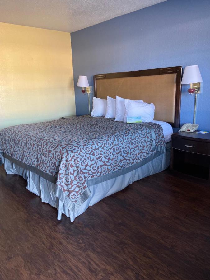 Days Inn By Wyndham Eastland Extérieur photo