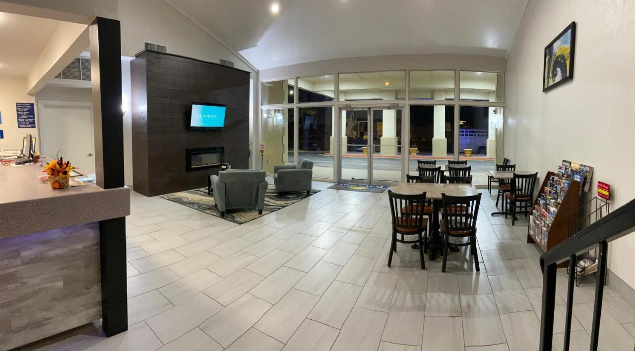 Days Inn By Wyndham Eastland Extérieur photo